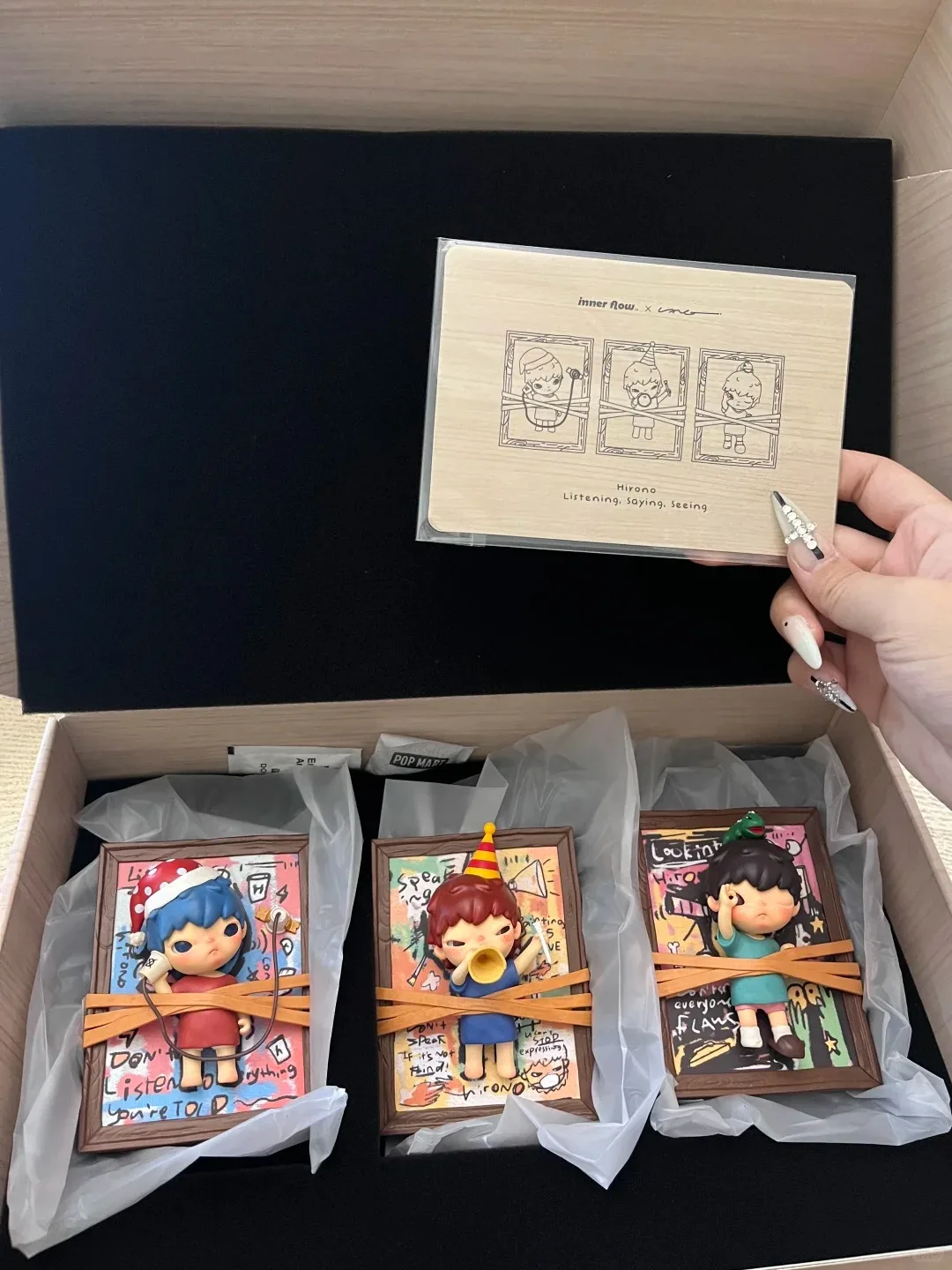 

Фигурка серии Pop Mart Hirono Listen, Speak and See, милая и интересная коллекция игрушек-сюрпризов, подарки на день рождения на складе