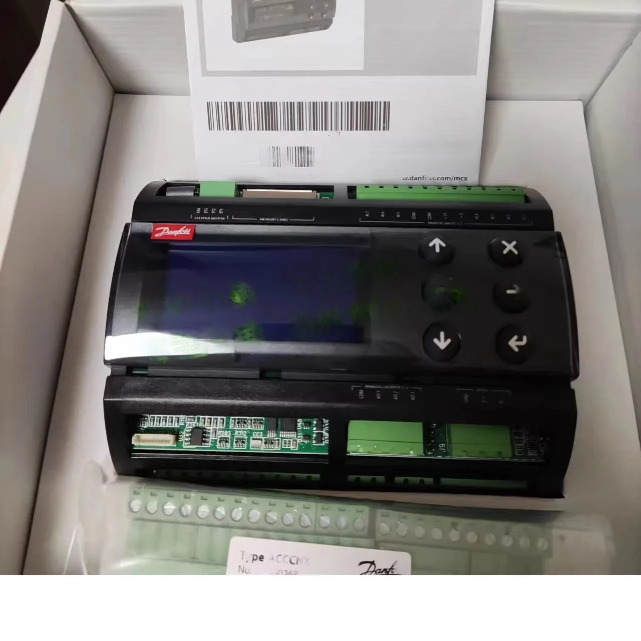 New Danfoss PLC controllers: MCX061V (080G0251), MCX15B2V (080G0284), (080G0285), MCX20B (080G0057), MCX15B (080G0042)