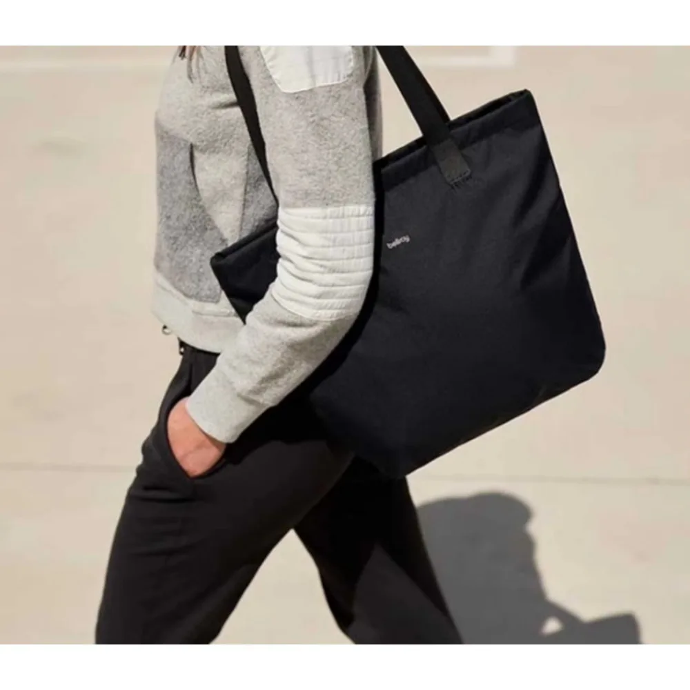 Bellroy Australia Lite Tote 15L Tote Bag Stylish tote shoulder bag for commuting to work