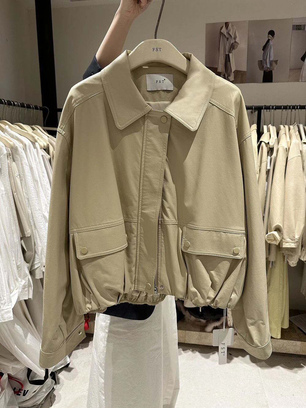 2025 ใหม่ Retro High-end สาวหวานและ Cool เสื้อหนังสั้นวรรณกรรมเยาวชน INS สไตล์ Daily COMMUTER แจ็คเก็ตหนัง