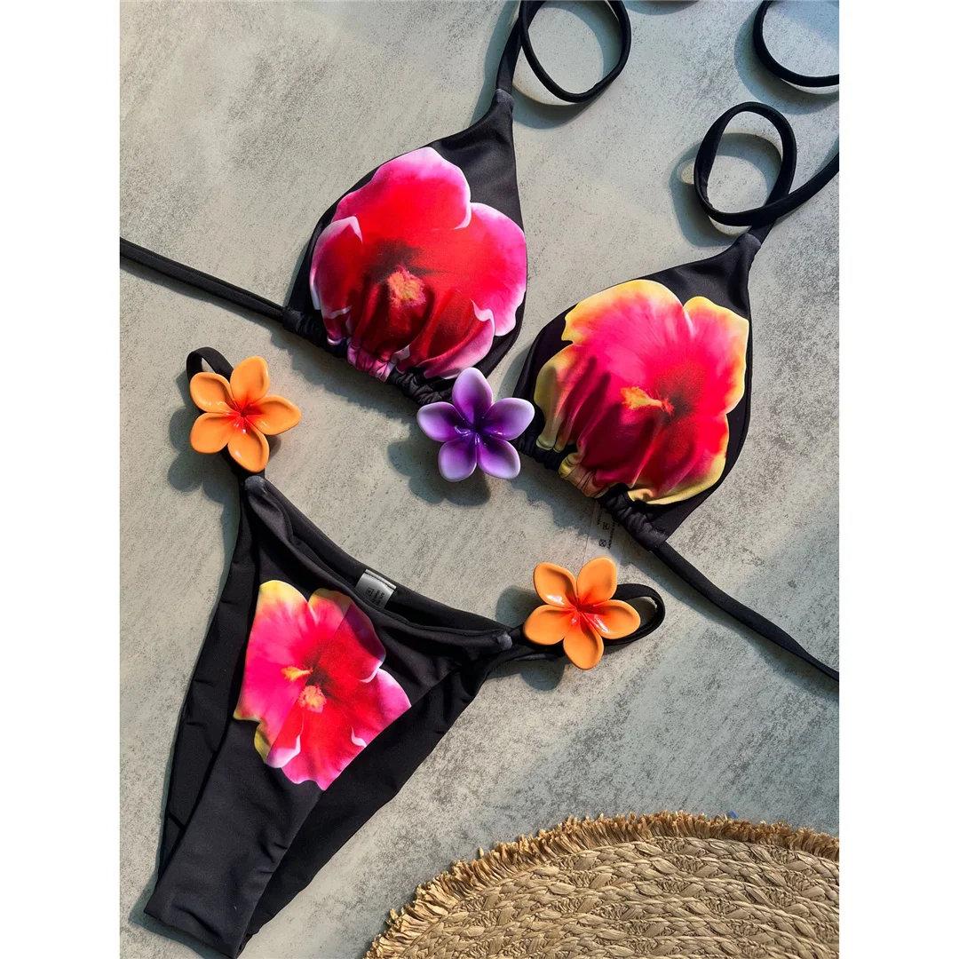 3D-Blumenmuster, Neckholder-Bikini, Damen-Badeanzug, zweiteiliges Bikini-Set, Badeanzug mit hohem Beinausschnitt, Badebekleidung, Modell V8435. – Detail 5
