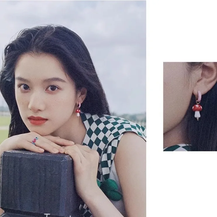 1 new Zhang Jingyi retro polka dot mushroom earrings for women with colorful glazed drip glazed earrings as a gift