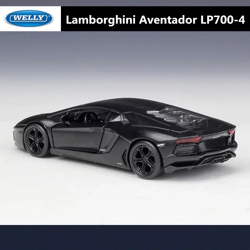 WELLY 1:36 Lamborghini Aventador LP700-4 Alloy Car Model Diecast Simulation Metal Toy Sports Car Model Collection Childrens Gift