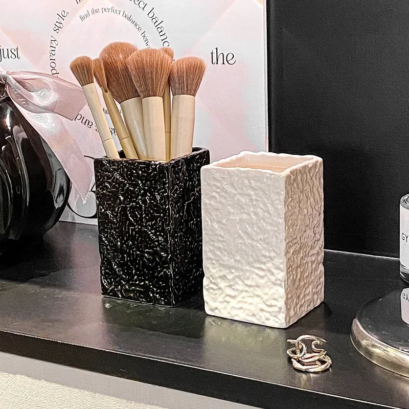 Retro Ceramic Makeup Brush Organizer Holder - Vanity Desktop Storage for Cosmetics, Stationery, Remote Control, Elegant Decor