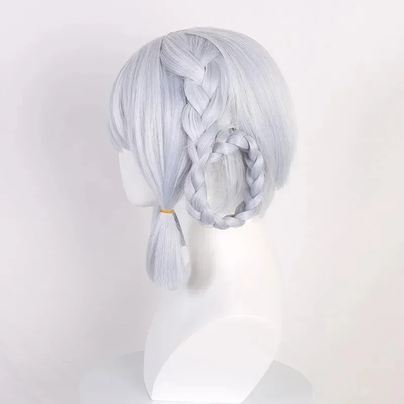 Kamisato Ayaka Anime Cosplay Perücke Silbrig Weiß Mit Pony Synthetisches Geflochtenes Haar Kurze Gerade Perücke Süßes Mädchen Comic-Con Coser