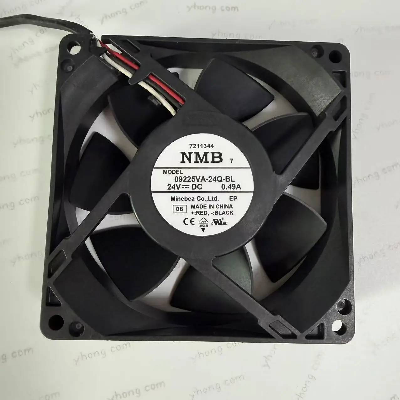NMB 09225VA-24Q-BL DC 24V 0.49A 90x90x25mm 3-Wire Server Cooling