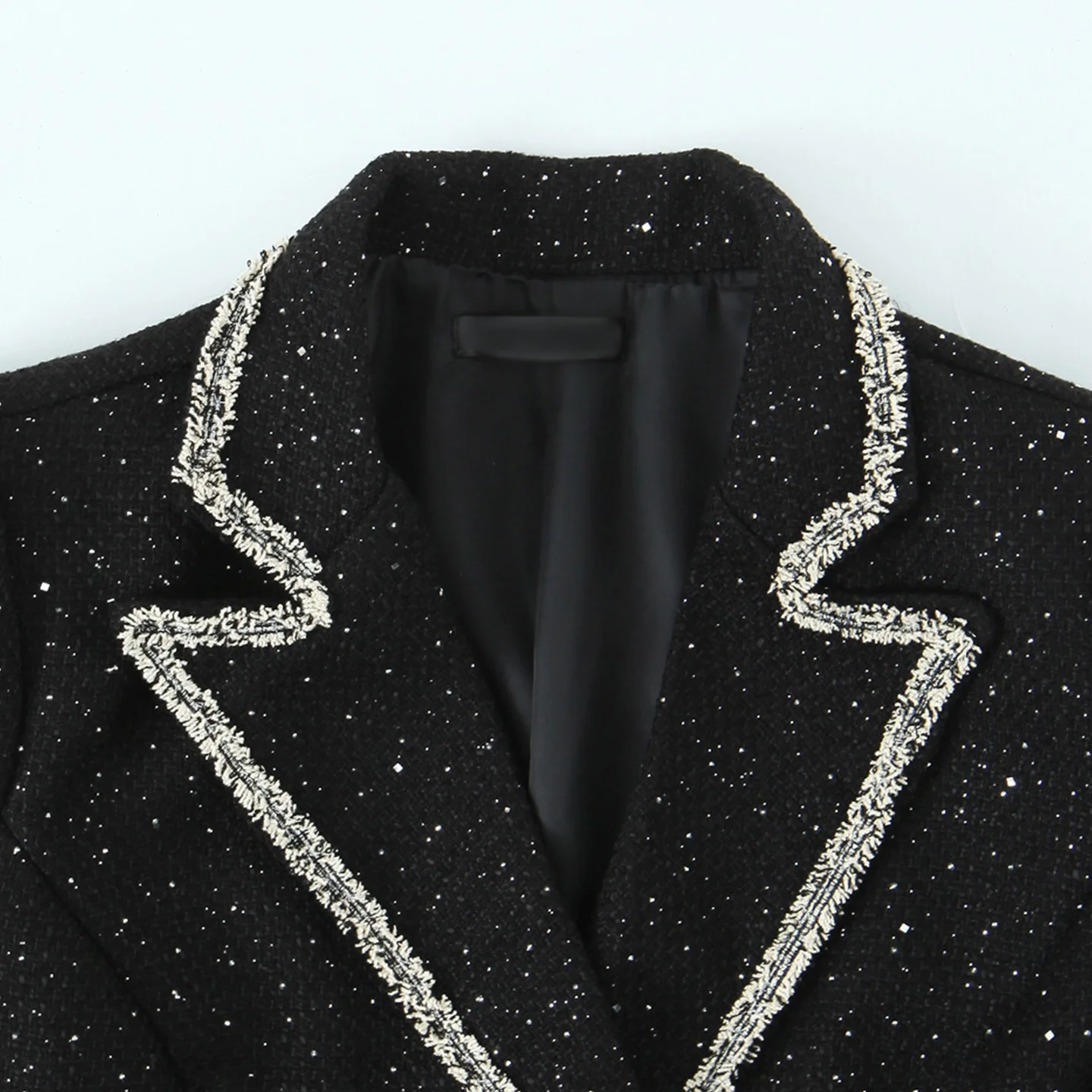 بدلة بحزام مرقعة بالترتر من Faionable Jaet للسيدات لخريف 2025 Z بدلة نسائية طويلة غير رسمية