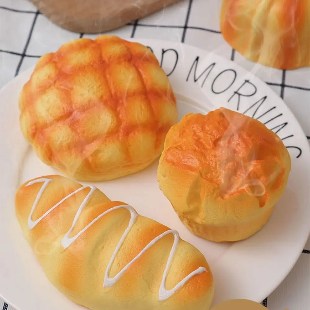 Juguete para apretar pan de imitación elástico, pastel tostado, modelo de comida falsa, juguetes sensoriales para apretar para desayuno, comida simulada de vinilo