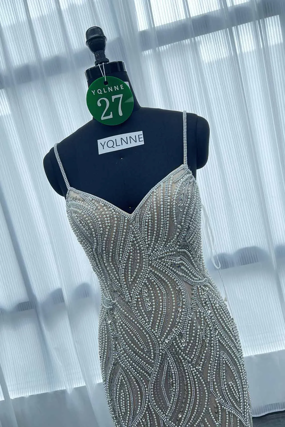 YQLNNE 027 argent cristaux nus longues robes de bal bretelles perles perlées sirène robe de soirée