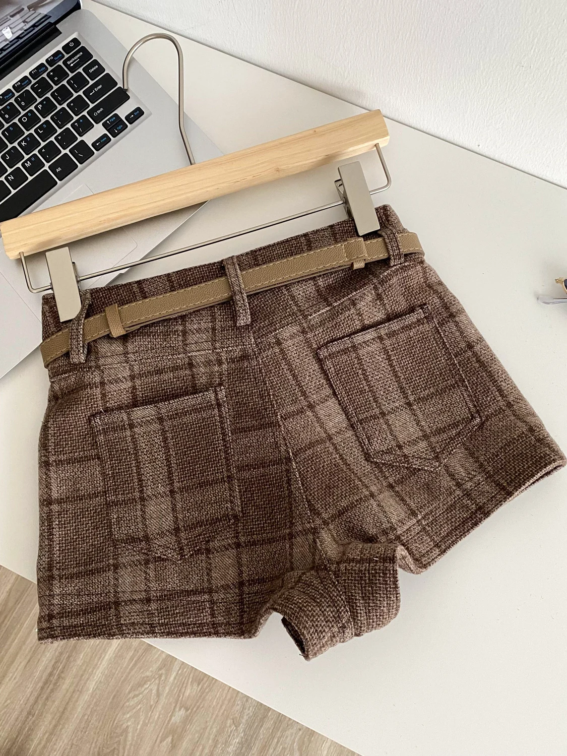 Pantaloni casual a vita bassa in lana scozzese da donna retrò americana con cintura Pantaloni da donna versatili e alla moda autunno inverno