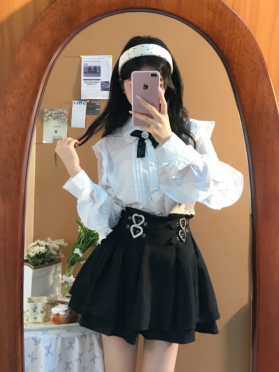 

Осень 2022, милая одежда в стиле Лолиты, рубашка с бантом Y2k, топ + черная мини-юбка, костюм, японский элегантный лоскутный комплект из двух предметов