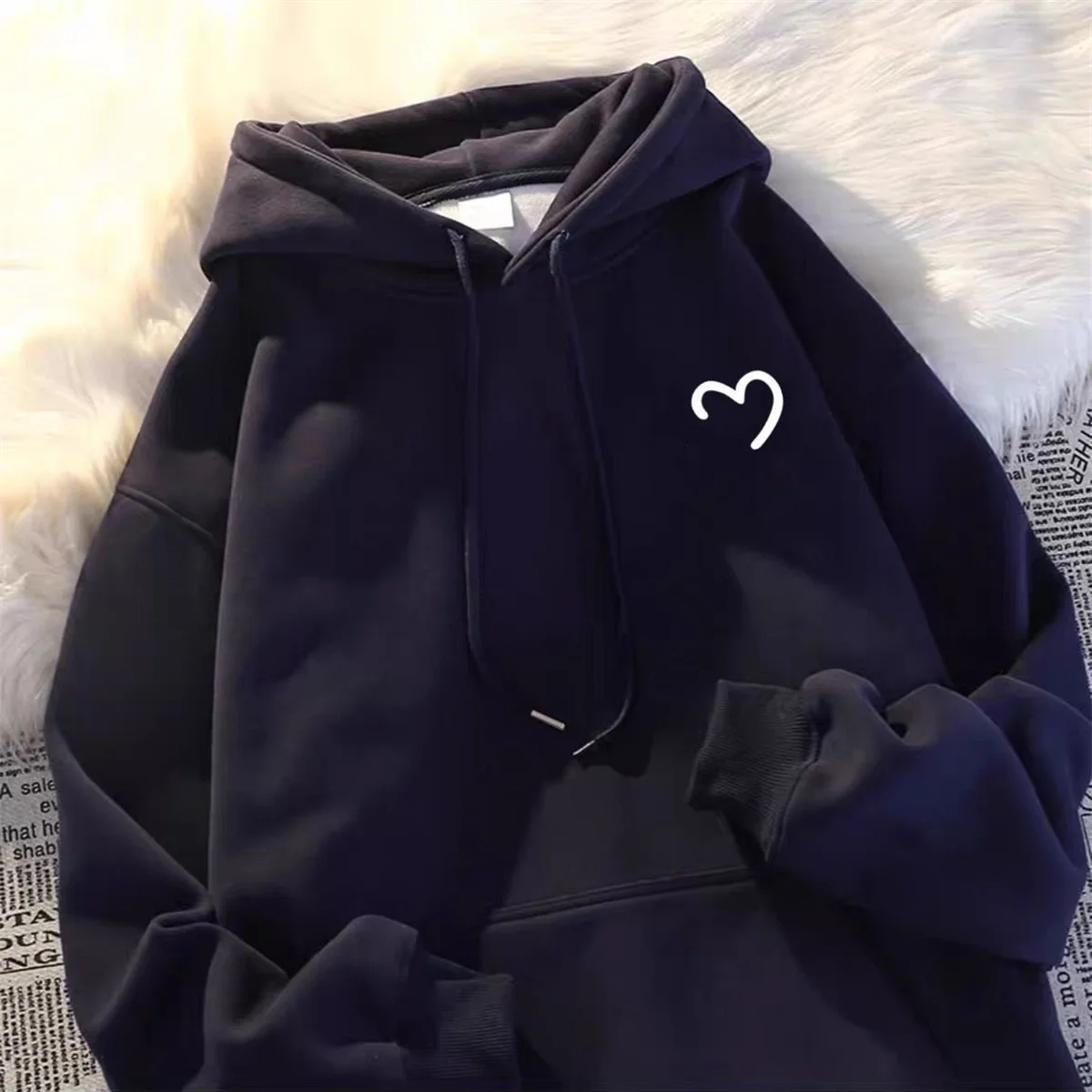 Felpa con cappuccio stampata retrò Love in tinta unita per la collezione di moda primaverile e autunnale Tendenza moda casual Top versatile e pigro