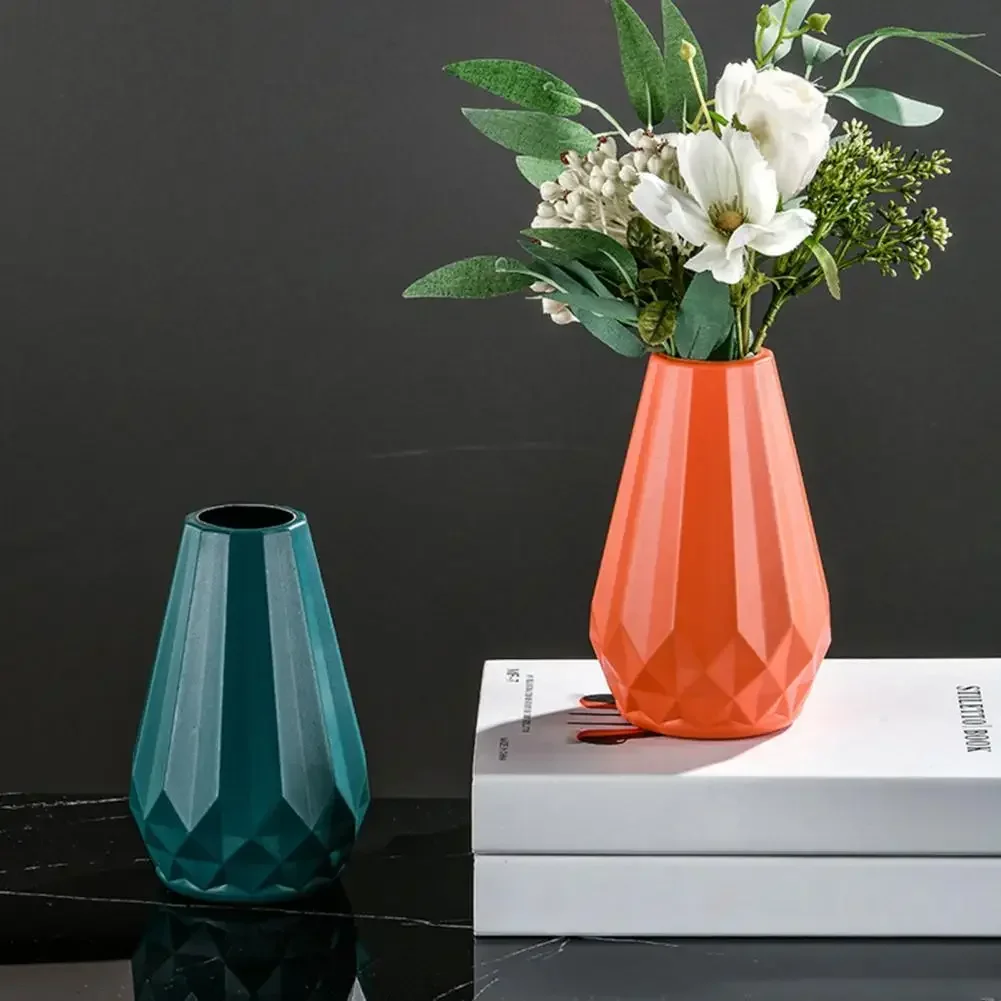 Nordic Creative Vase Home Decor Flower Vases for Homes Wet and Dry Planter Desk Decoration Imitation Ceramic Plastic Crafts