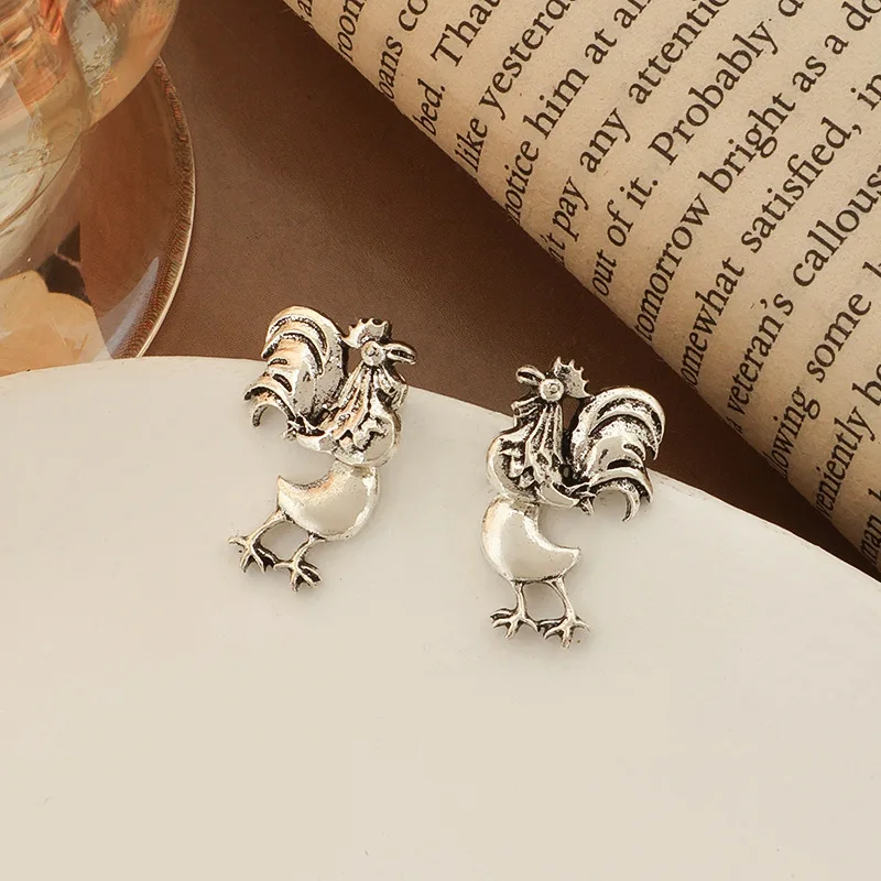 Personality Vintage  Stud Earrings for Women - Retro Split Trend Simple Girly Cute Rooster Earrings Wholesale