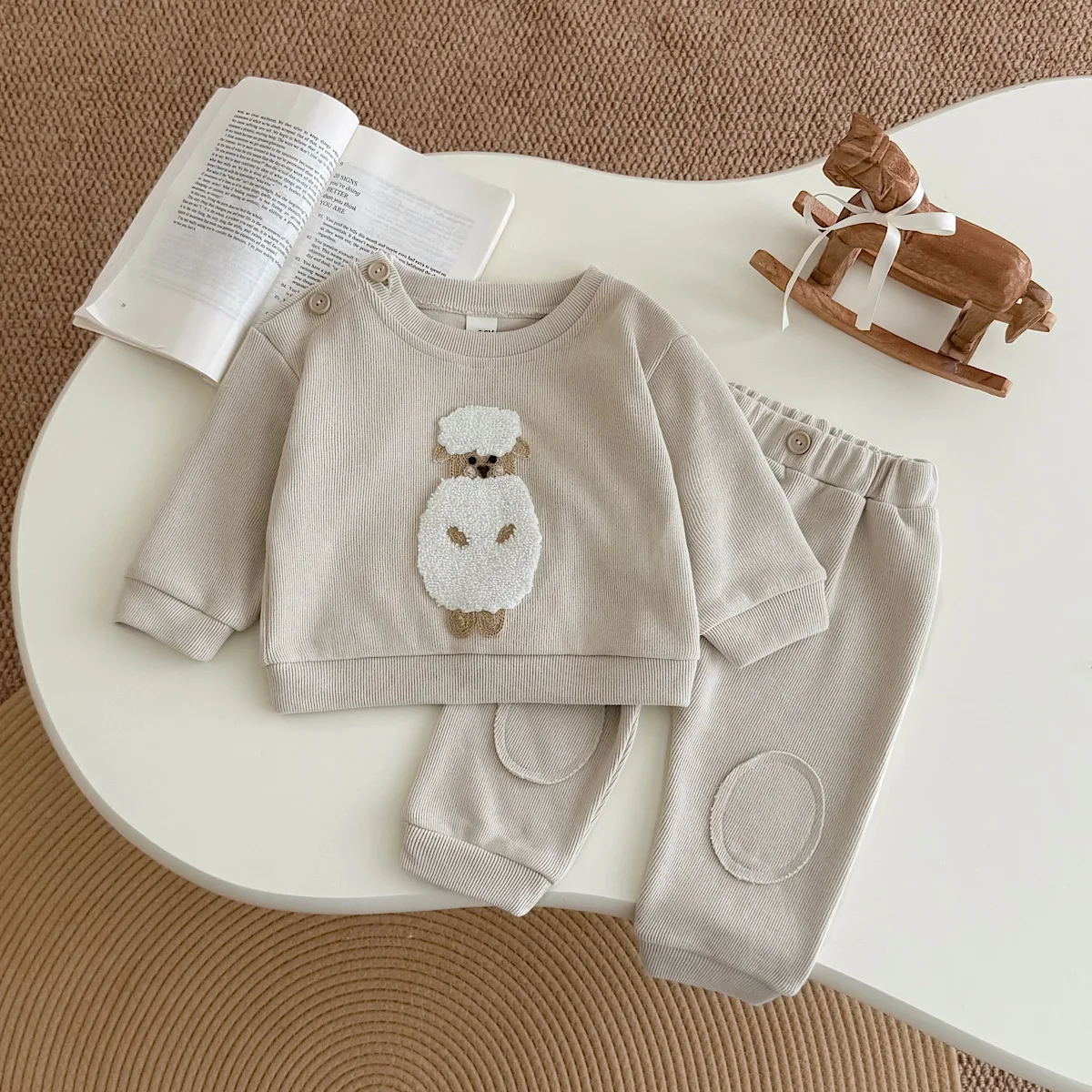 Spring Autumn Baby Unisex Sheep Sweatshirt Set Khaki Shoulder Button Plush Sheep Top Knee Patch Jogger 2Pcs Outfit