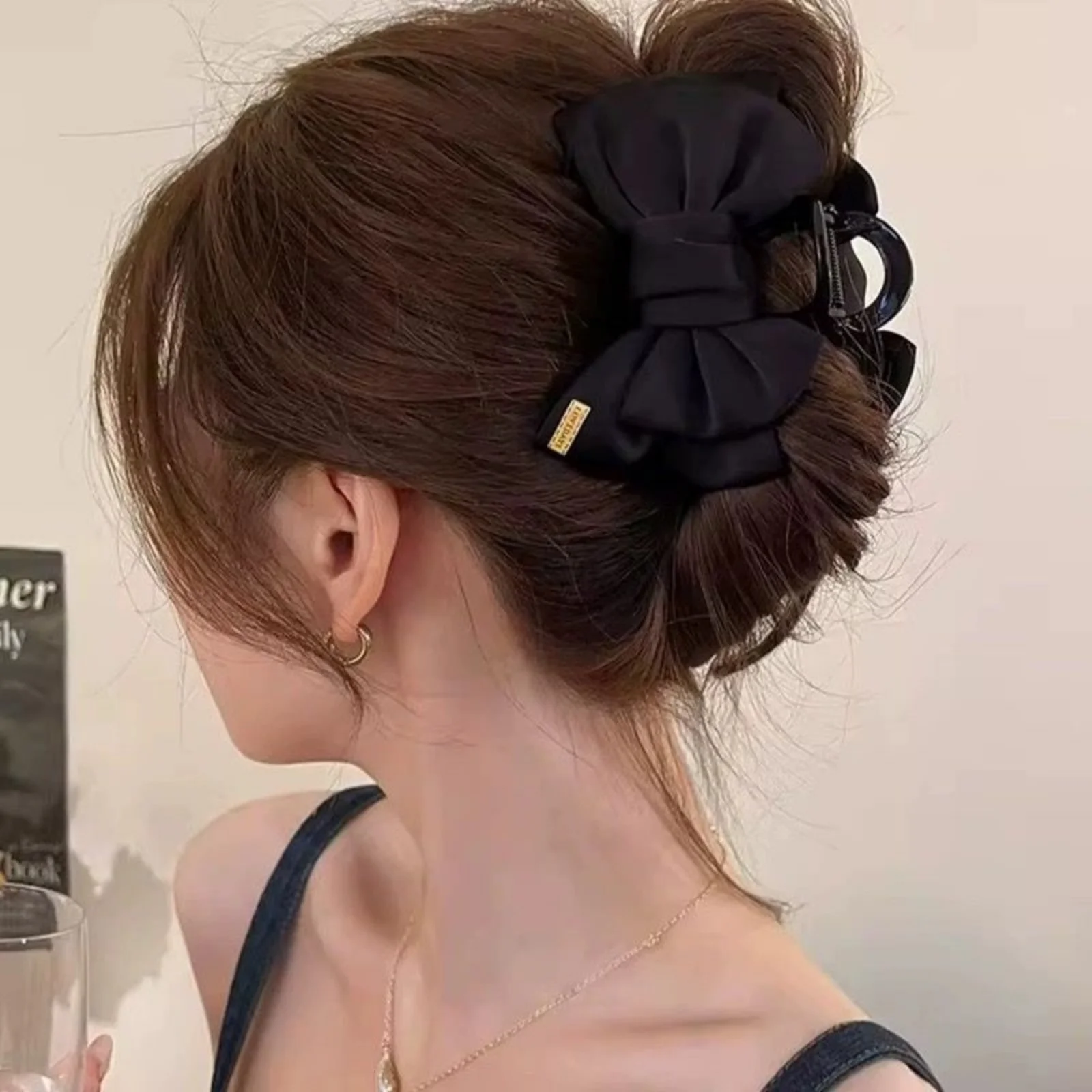 قطعة واحدة من مشابك شعر القوس الأنيقة، مشابك شعر كبيرة من الساتان، إكسسوارات شعر عصرية باللون الأسود والأبيض للنساء، مقابض للشعر يوميًا #1