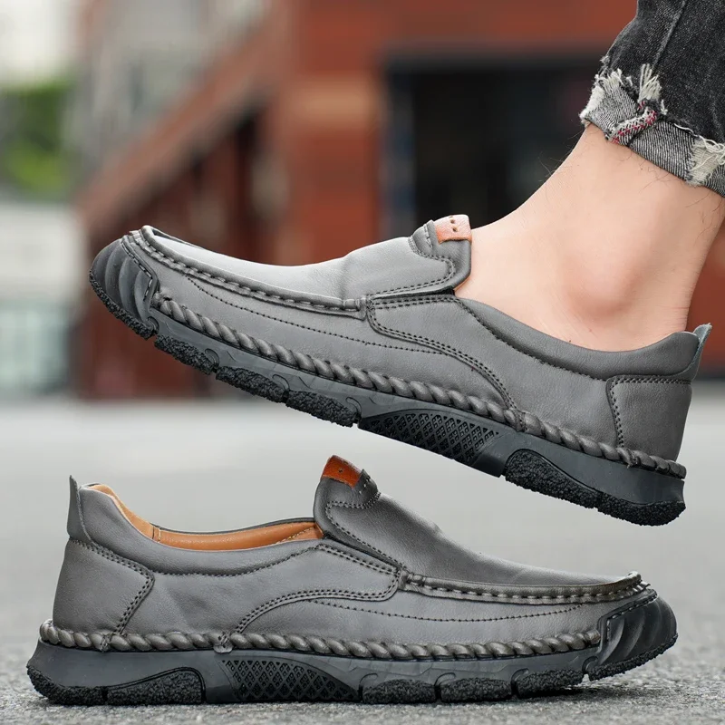 Mocassins en cuir véritable pour hommes, chaussures d'affaires, chaussures à enfiler pour hommes, chaussure de conduite confortable, tout match, offre spéciale, nouveau, 2023