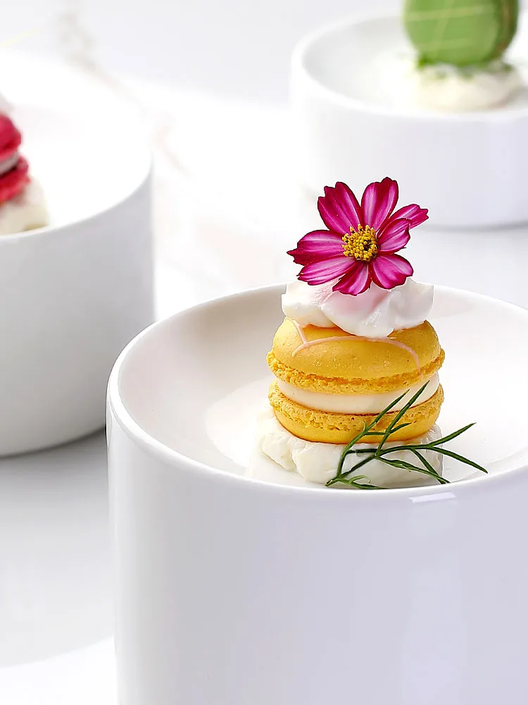 Restaurant céramique plats créatifs collations Table à Dessert français plats moléculaires plats froids assiettes à pâtisserie cylindriques