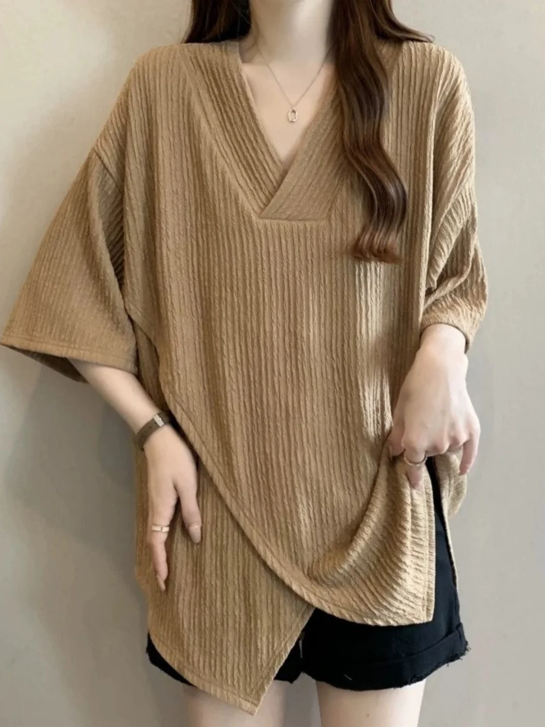 Ladies' Loose Fit V-Neck Texture T-Shirt plus Size Korean Style Casual Cross Splicing Top Slimming Effect Summer Short Sleeve
