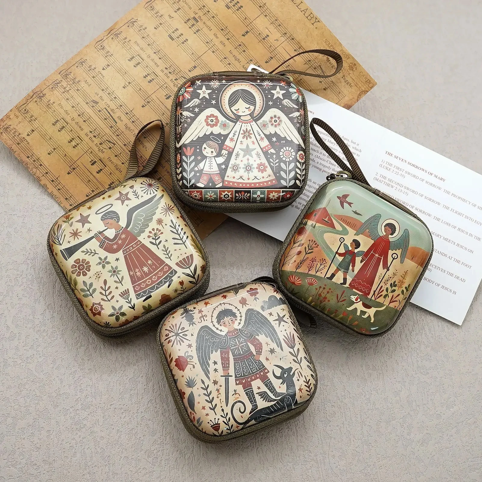 Portable retro patterned mini square jewelry box, jewelry and small accessory storage decoration box, give gifts to friends
