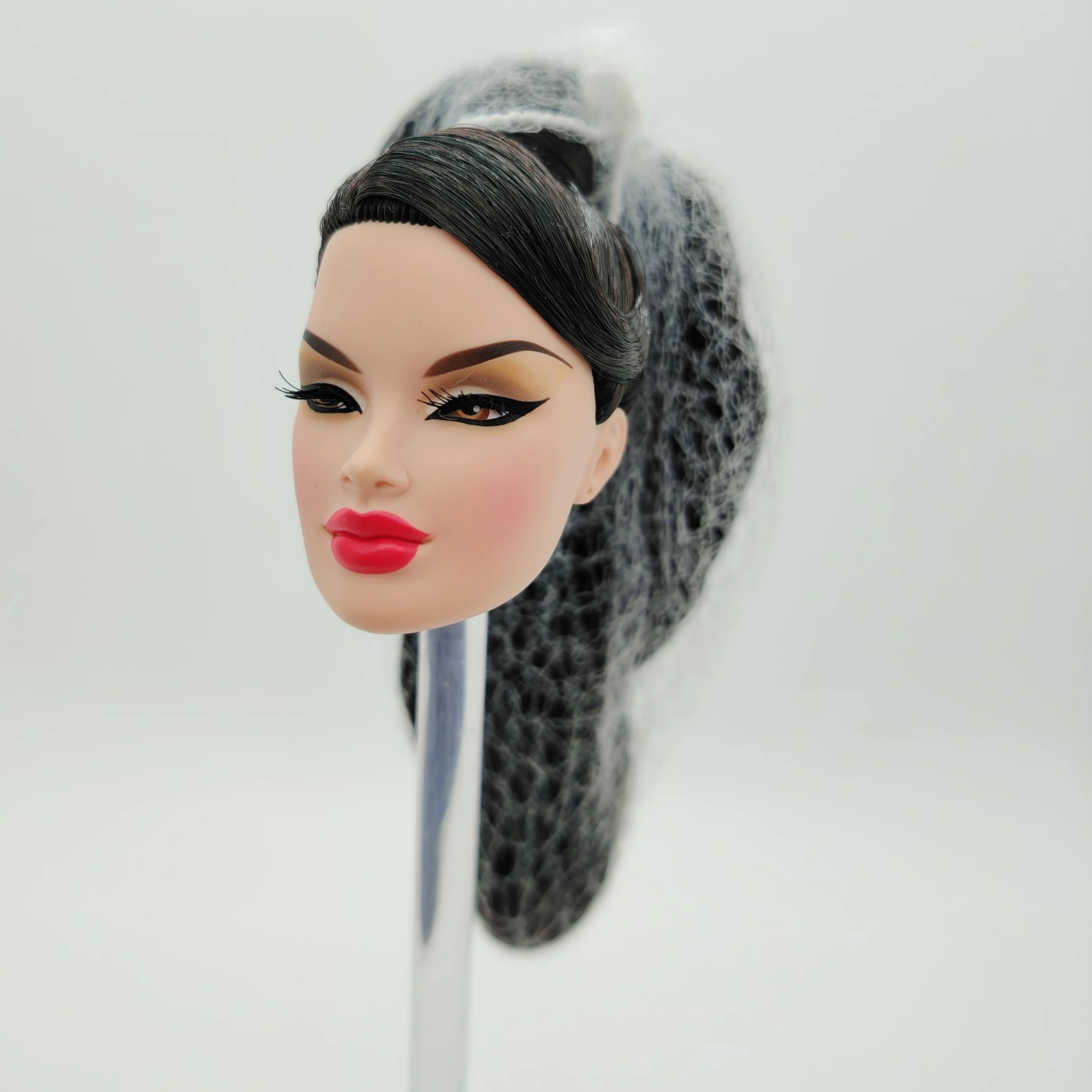 

Fashion Royalty 1/6 Scale Black Hair Veronique Perrin 1.0 Integrity Doll Head