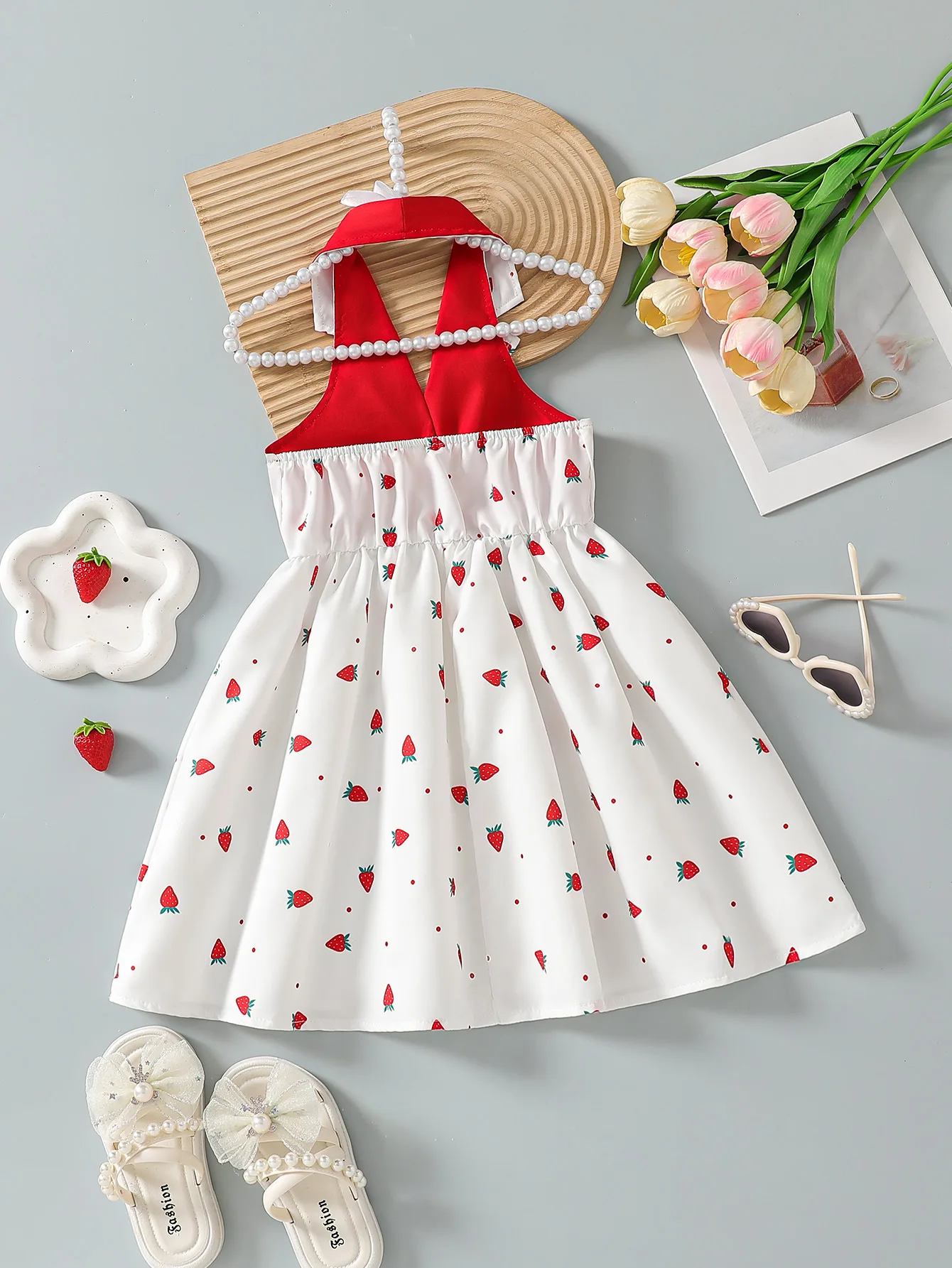 Trending Toddler Girls Princess Dress, Halter Neck With Lapel Strawberry Pattern Fashion Dress for 4-7Y