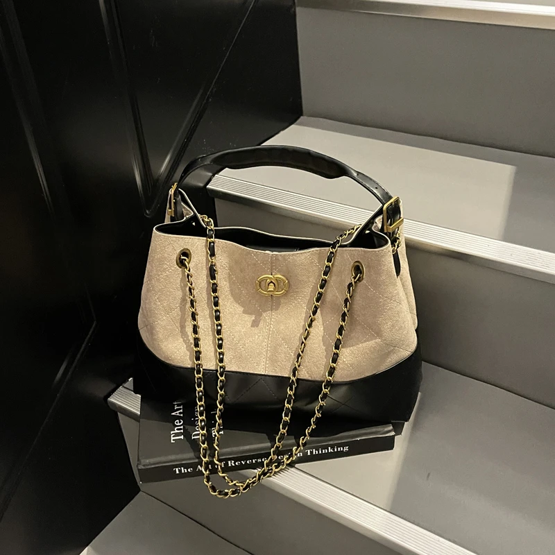 

High-End Luxury Shopper Bag For Women With Vintage Leather And Large Capacity Elegant Commuter Friendly