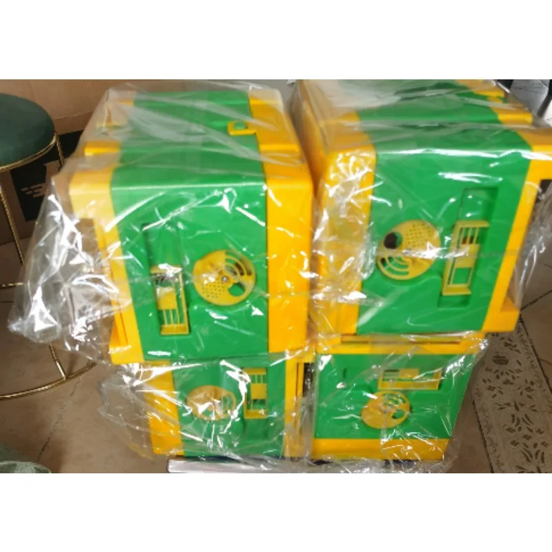 1pcsforPlastic Mini Queen Bee Mating Box King Breeding Box, Multi-Queen Bee Breeding, Framed Beehive Wholesale Beekeeping Tools