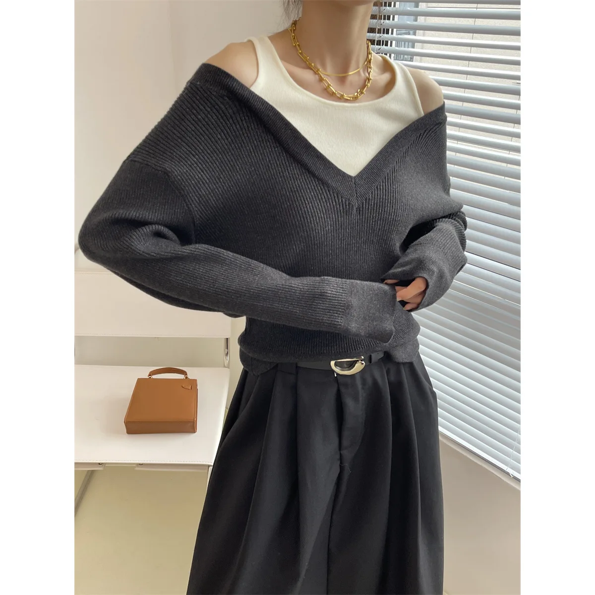 2024 New Arrival Women Long Sleeve Sweater Sexy Off Shoulder Patchwork Clothes Knitted Pullovers Casual Sweater Pull Femme