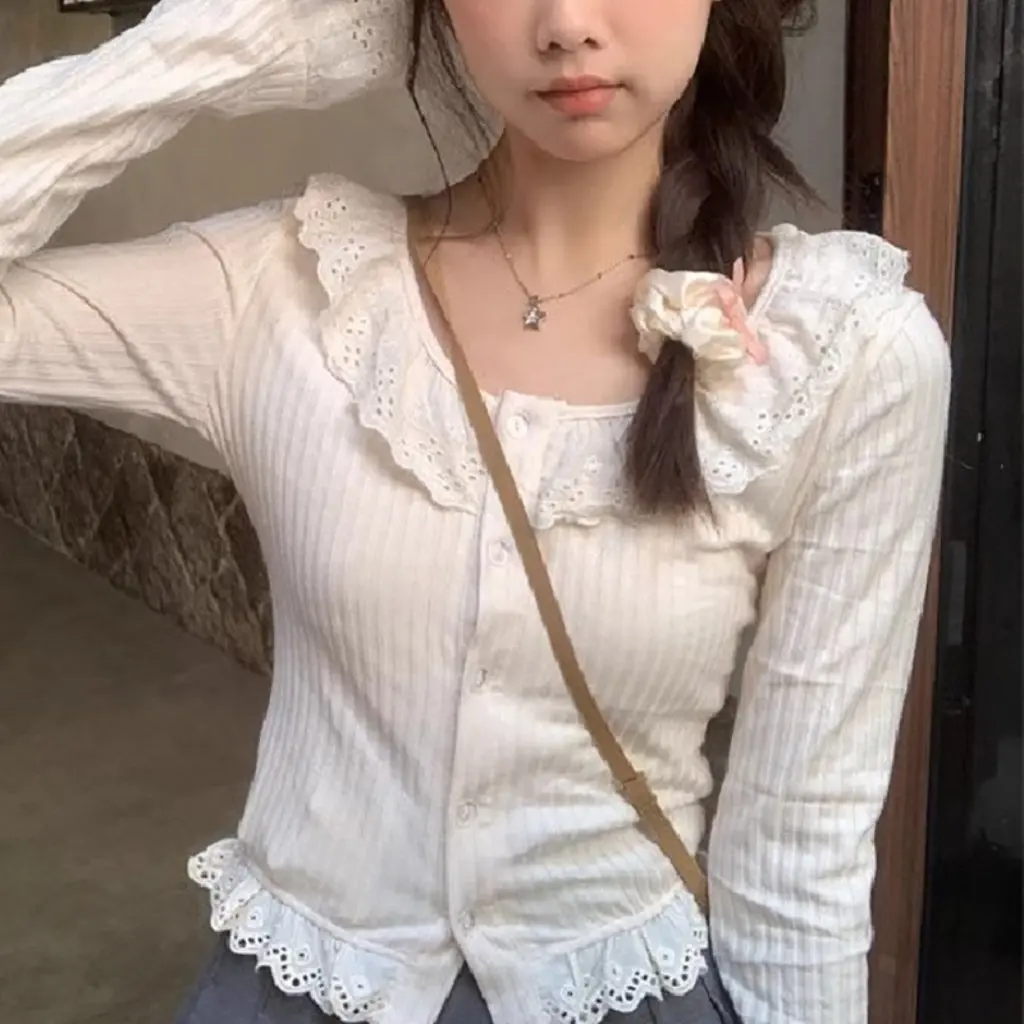 

Women's Slim-Fit Long-Sleeved T-shirt Ruffled Design Gentle Style Knitted Top for Spring And Autumn