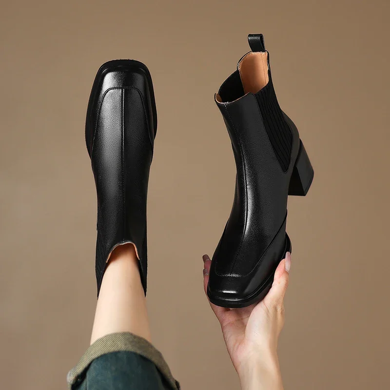 

Новинка 2026, осенне-зимние женские ботильоны высотой 22-24,5 см, короткие ботинки из воловьей кожи с квадратным носком, ботинки челси на высоком каблуке