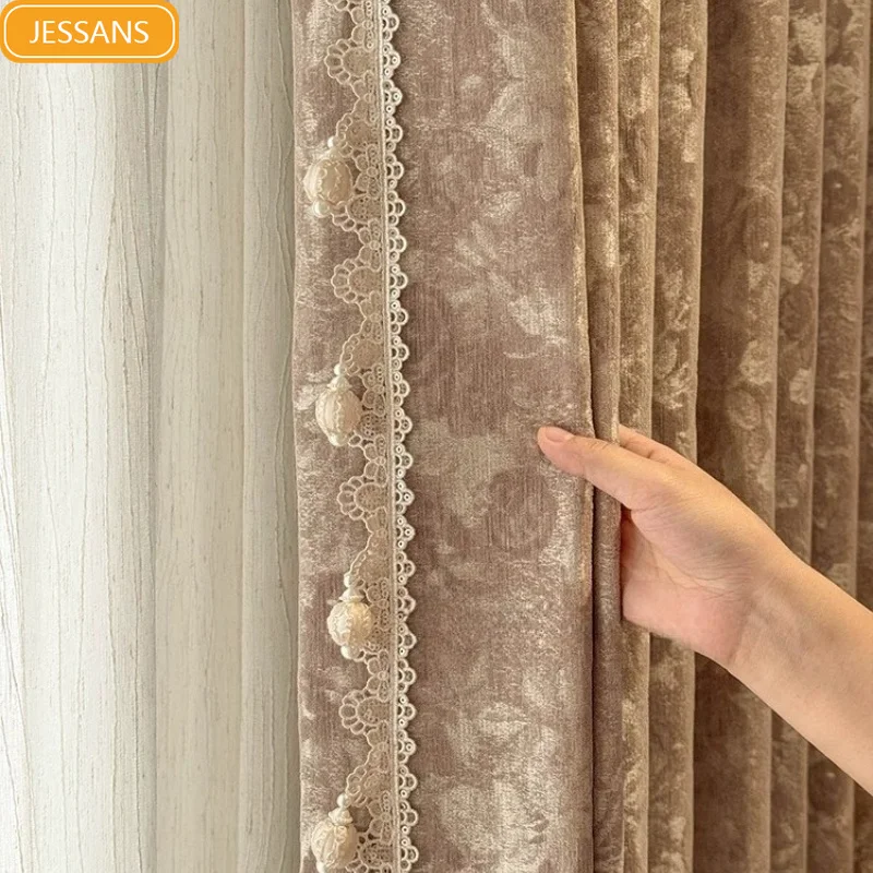 tende-in-pizzo-perla-jacquard-color-te-al-latte-francese-spesse-e-personalizzabili-per-soggiorno-camera-da-letto-e-finestre-alla-francese