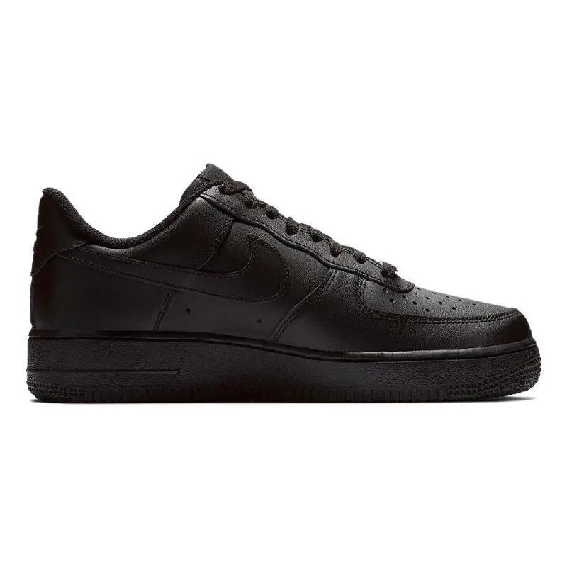 Черные женские кроссовки Nike Air Force 1 Low '07 315115 -038