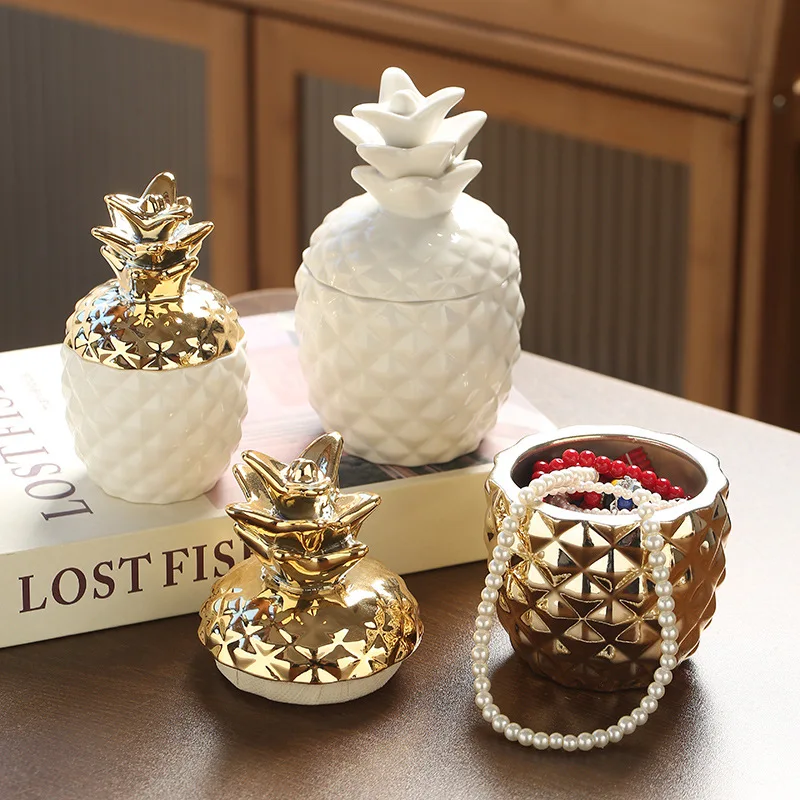 European Ceramic Storage Jar Gold Plated Pineapple Decoration Jewelry Candy Desktop Container Crafts Home Ornaments Accessories