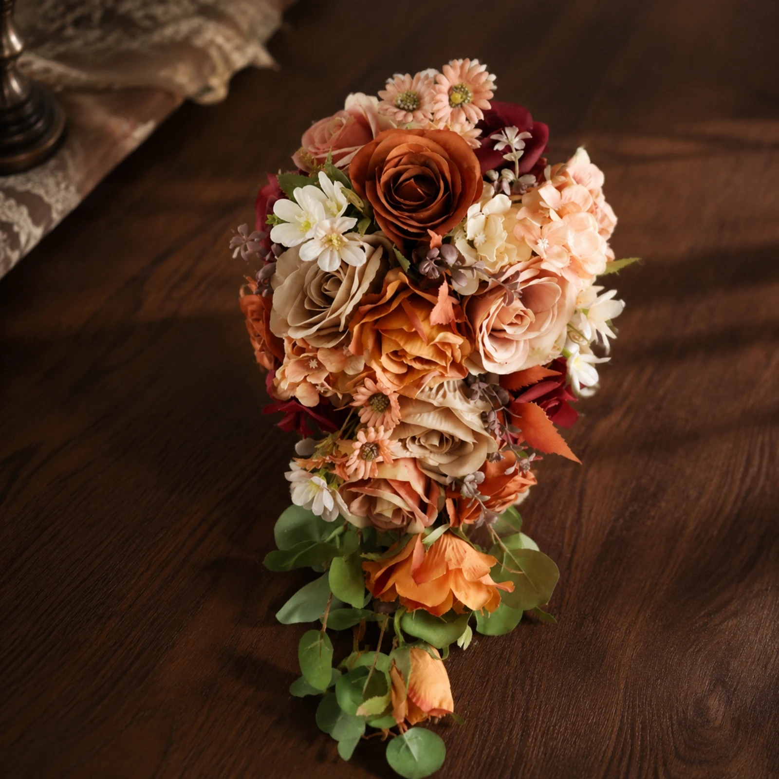 Teardrop Wedding Bouquet with Trailing Foliage Lifelike Teardrop Cascading Bridal Bouquet Romantic Portable for Brides
