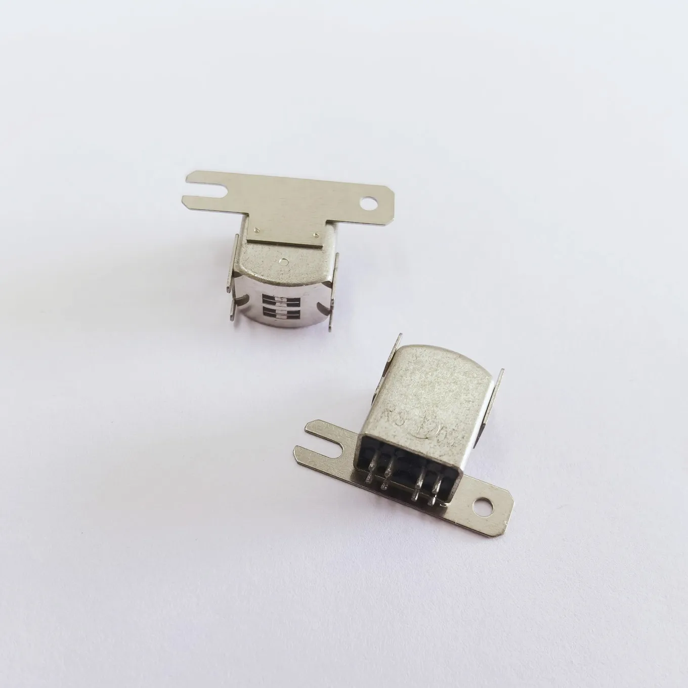 RS-7205 high-definition head four-tone head stereo head magnetic head of cassette tape machine 190Ohms switch