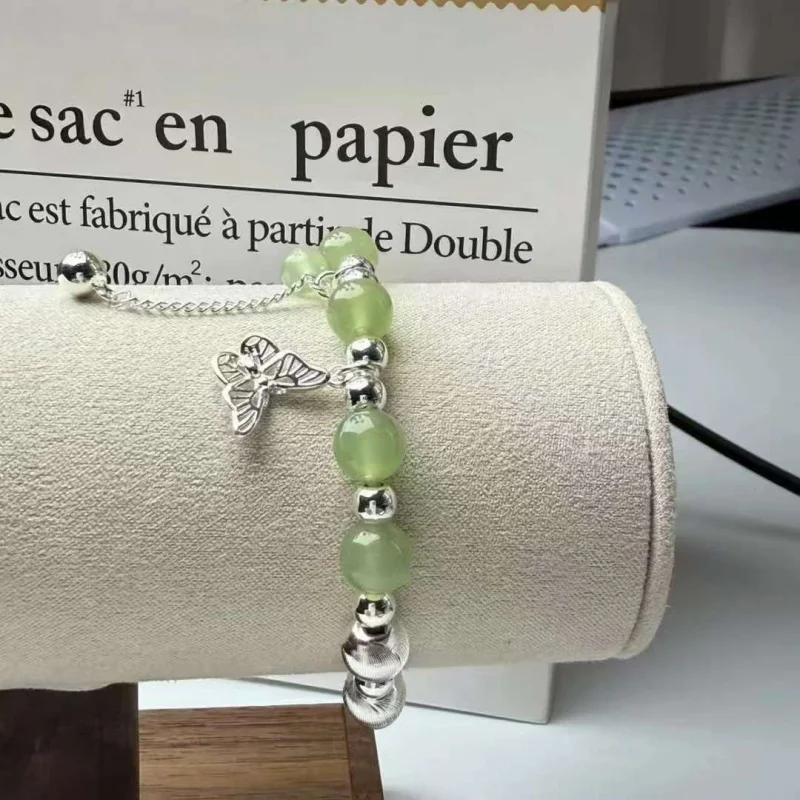 

Новый модный красный браслет с бусинами для женщин, простой браслет с подвеской в виде бабочки, украшения, подарки, аксессуары.