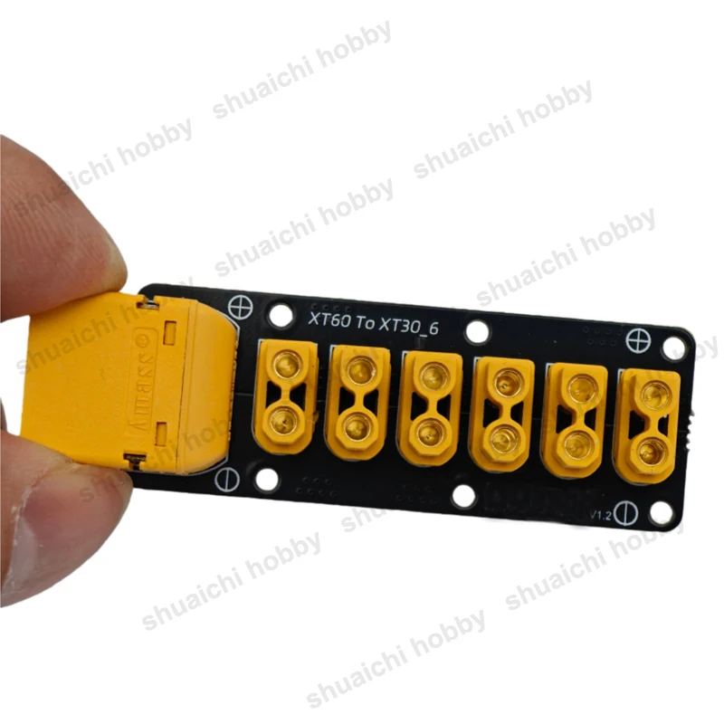 1PCS 100A XT60 Poort Ingang Belasting Stroomverdeelbord 6-Kanaals XT30 Uitgangsterminals PDB Module voor RC Drone/Auto/Robot/Boot