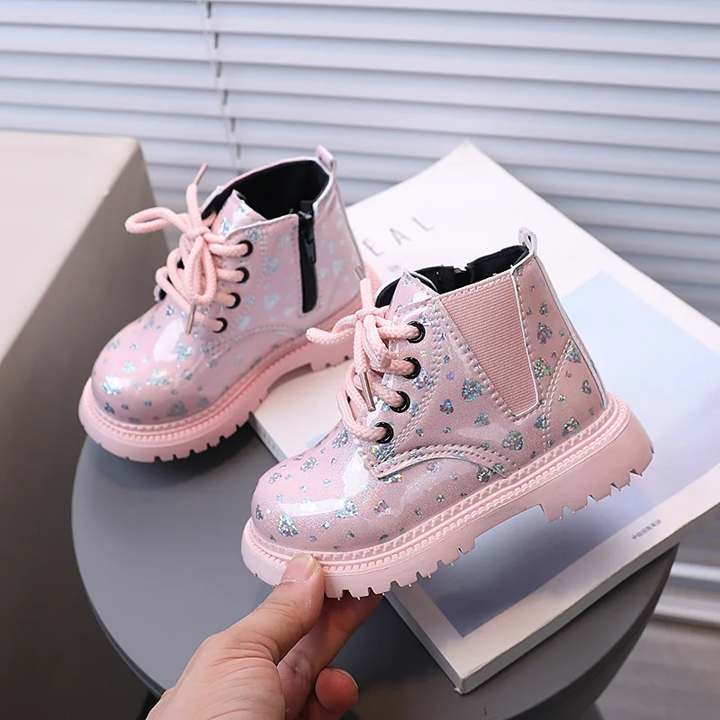 

Style Boots Children Autumn Fashion British Boys Side Zipper Love Leather Boots Girls Colorful Soft SolefSolid Color Short Boots