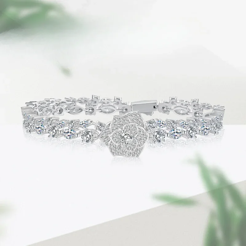 Fashion Luxury Earl Flower 925 Sterling Silver Bracelet Inlaid with High Carbon Diamonds for a Grand Wedding Feast