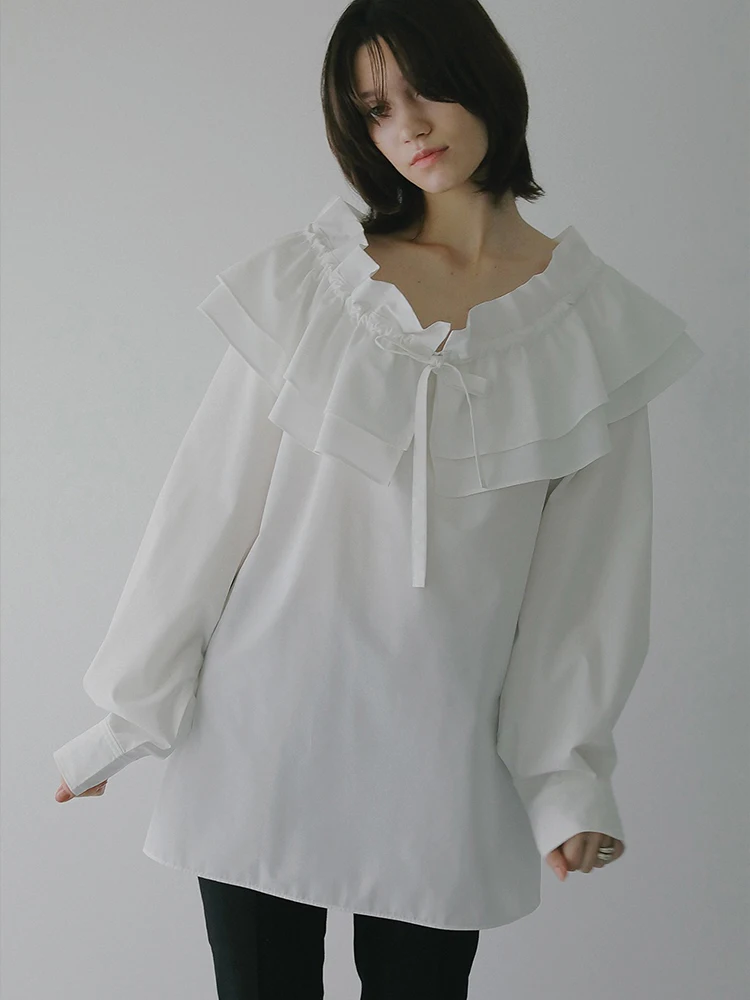 

French Sle Loose Fit Long Sve Women's irt with Lace Trim Button Detail Pear ape Collar Breathable Cotton Casual Top