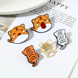 New Cute Little Tiger Anti-glare Brooch Jewelry Animal Tiger Cartoon Metal Badge Clothes Bag Accessories H1383
