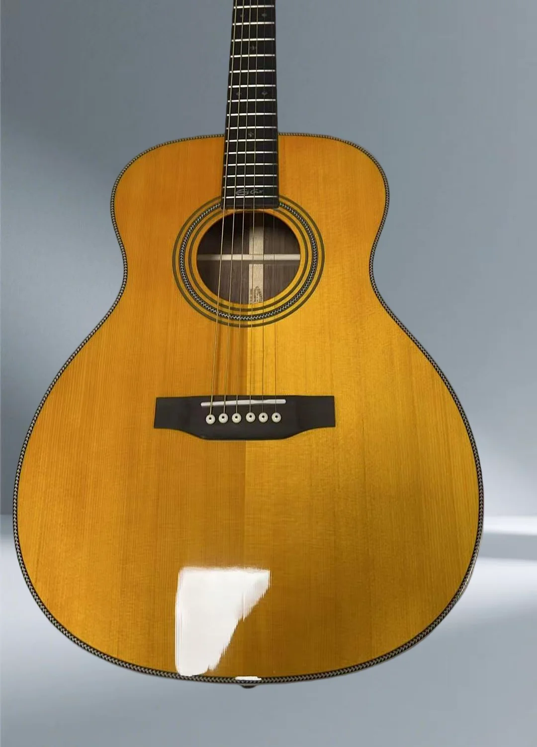 000 28 EC Model Acoustic Guitar Solid Spruce Top, back and side are laminate rosewood, Rosewood Fretboard, 20 Frets 2026