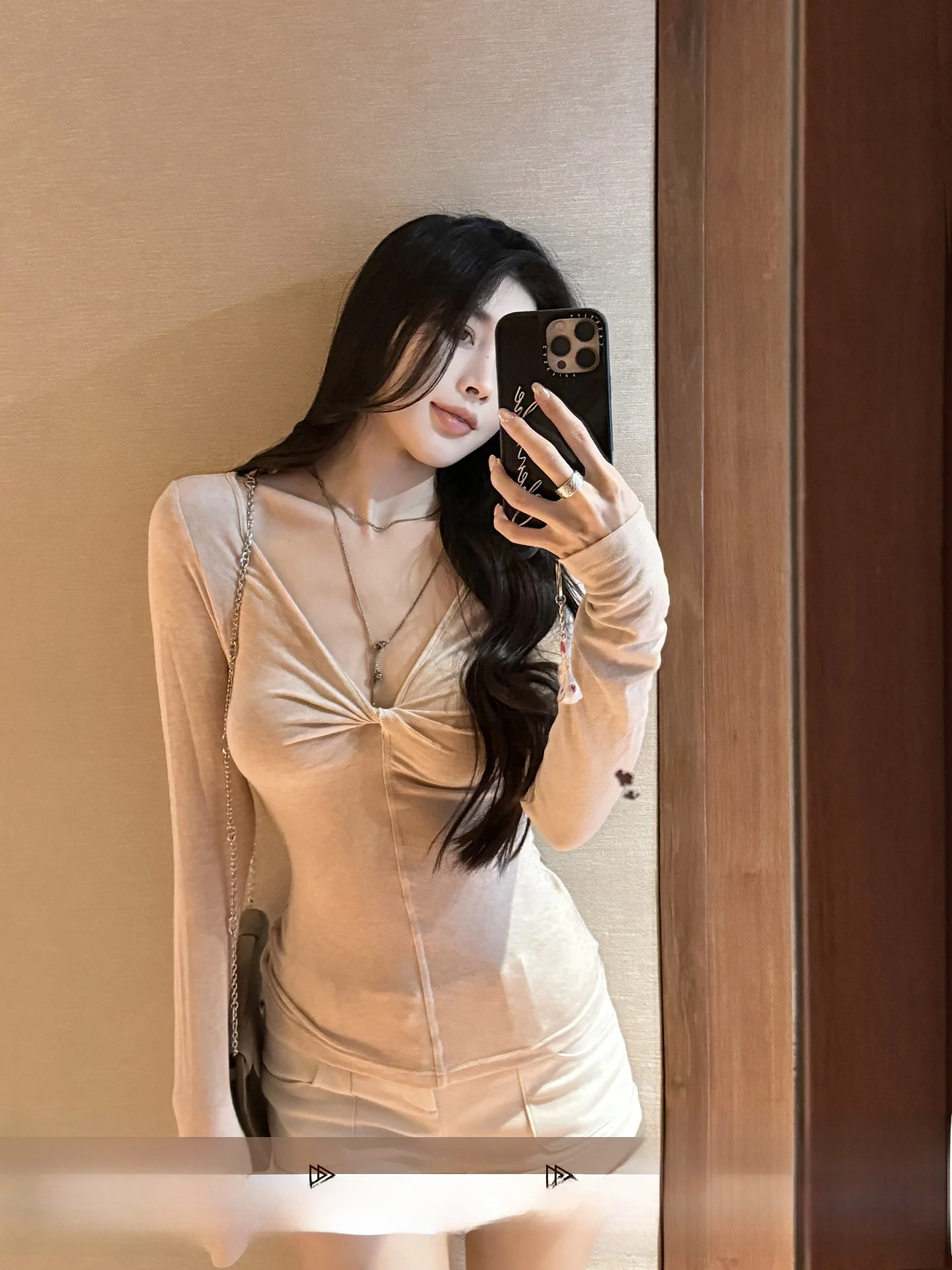 

Low-Neck Twist Waist Slim Fit Wool Base Shirt Women's Spring New Outerwear Top Micro-Light V-Neck Knitted Long Sleeve