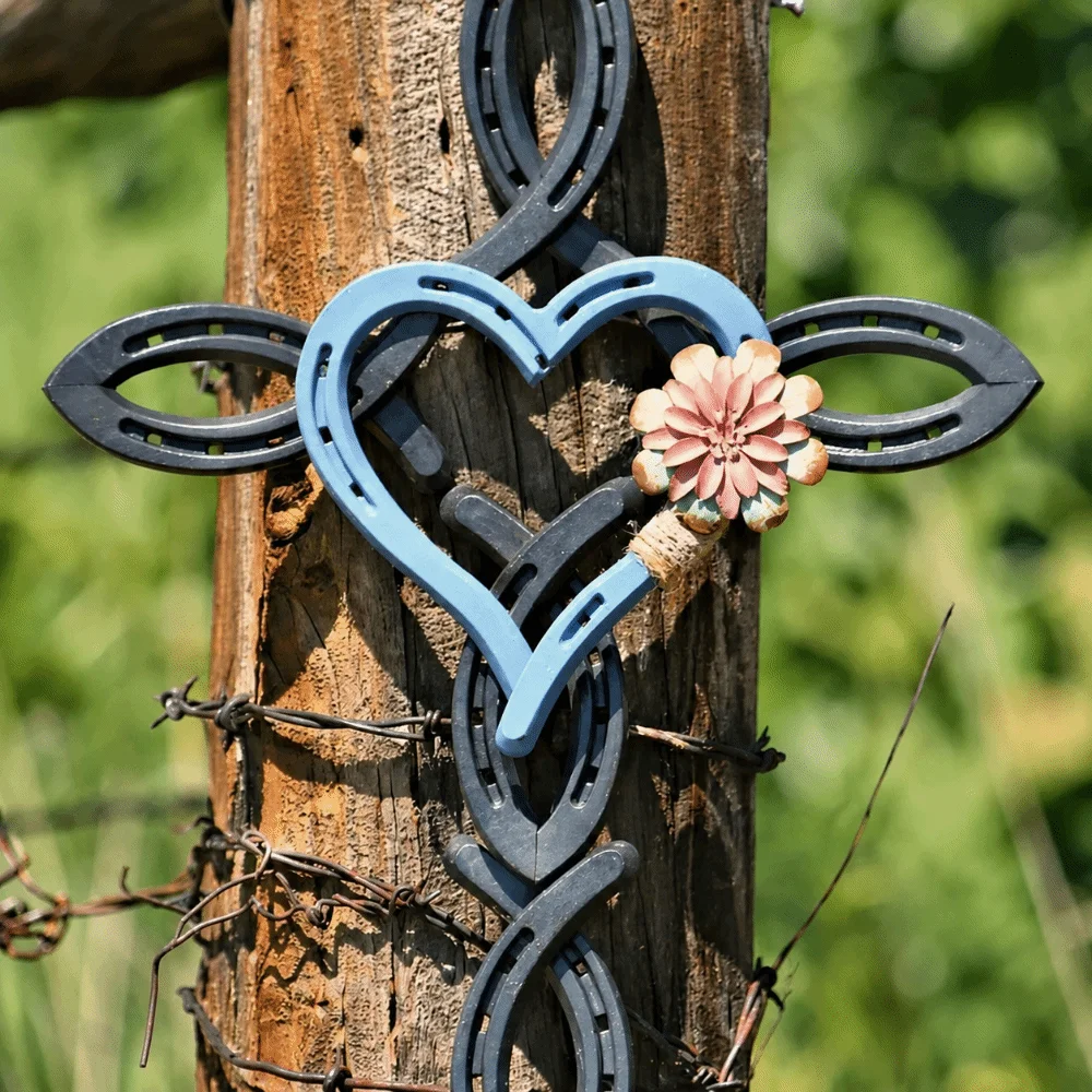 Metal Material Metal Wall Art Natural Finish Cross Design Horseshoe Decor Heart Shape Hanging Pendants Home Wall Hanging