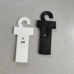 100pcs Plastic Hanging Clip Hook Buckle Clasps Garments Accessories Belt Products Package Display Pegs
