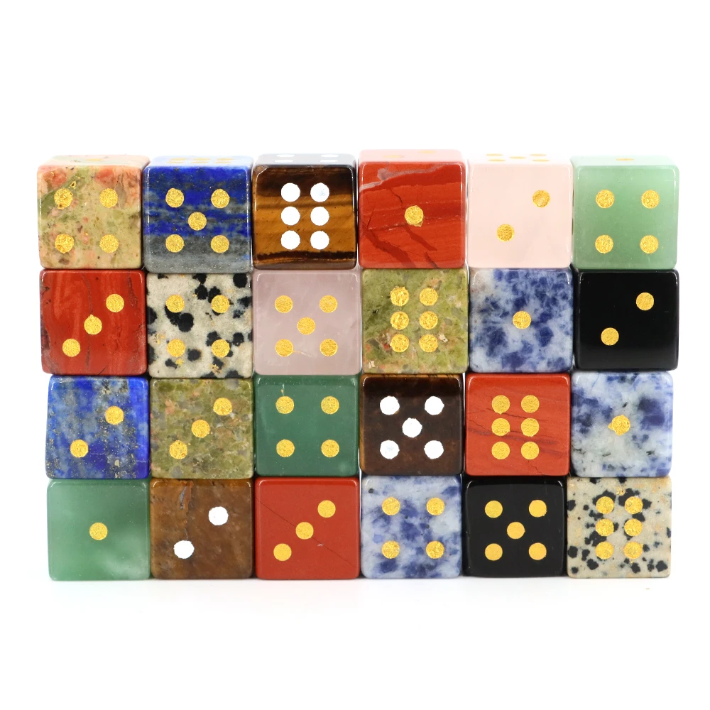 ゲームツール 16 ミリメートル六面天然石正方形 D6 彫刻パターンヒーリングクリスタルポータブルテーブルゲームエンターテイメントギフト