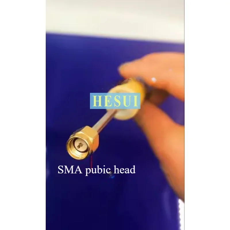 ADS-B sends and receives 1090MHz dipole omnidirectional antennas