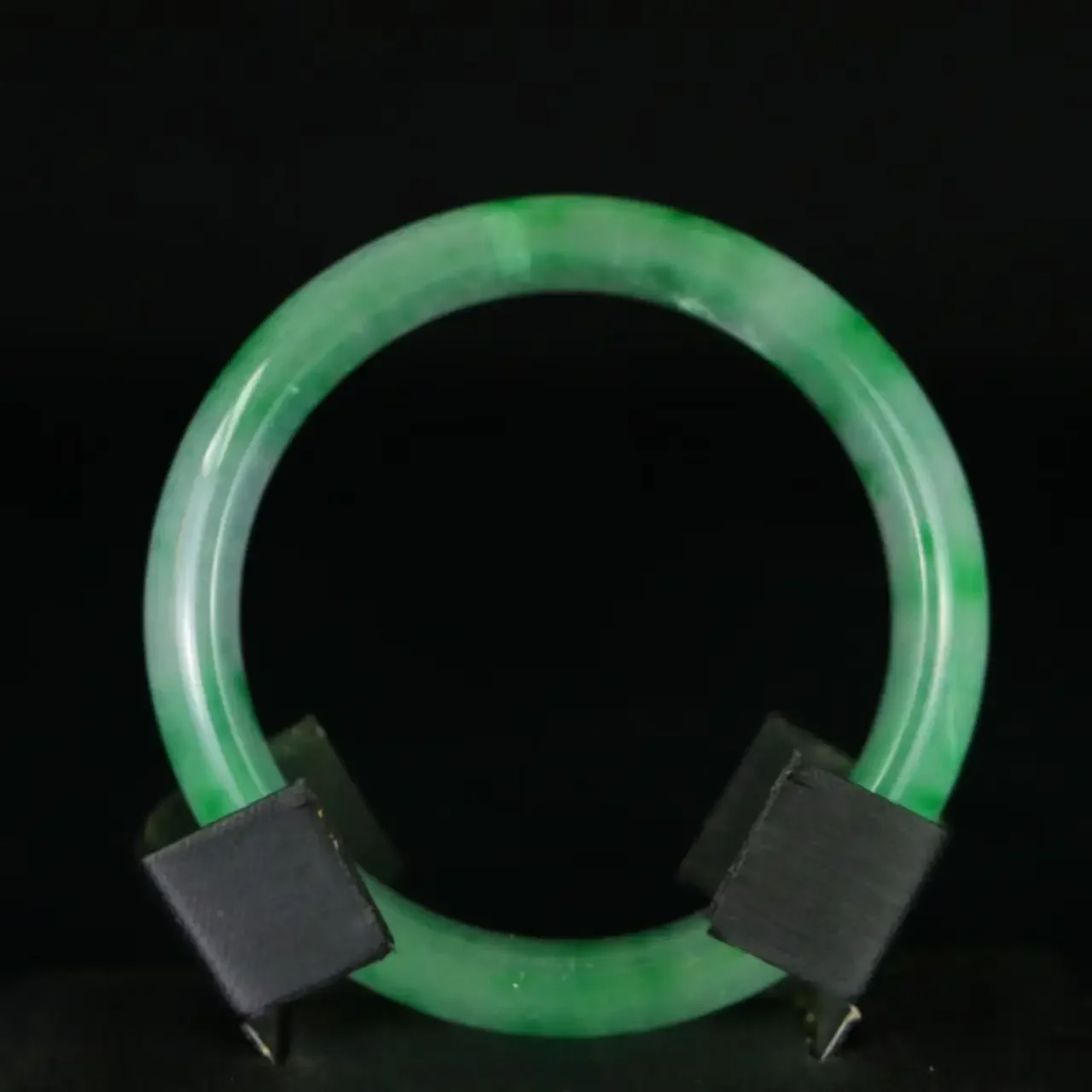 

Natural Myanmar old pit ice seed floating flower jade bracelet floating blue flower women's original stone clear water jade