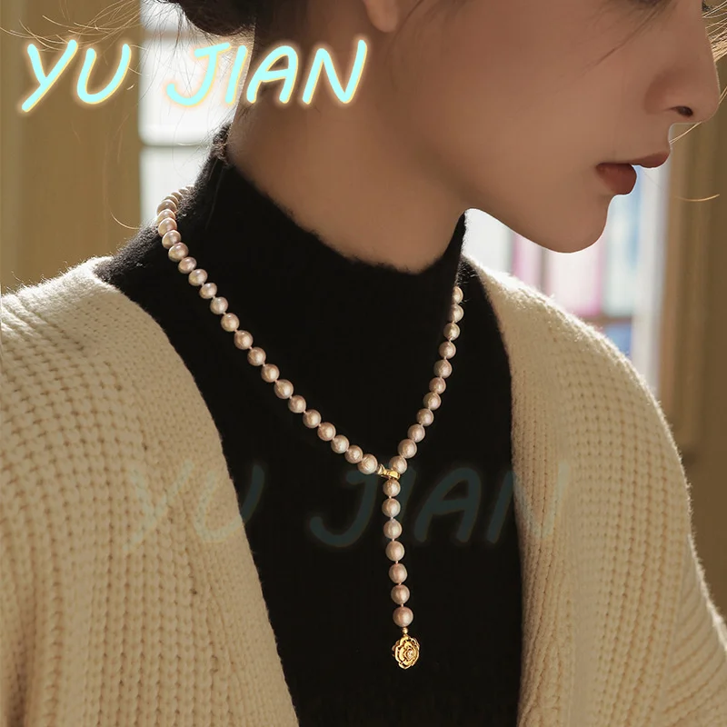 

Natural Shell Pearl Sweater Chain Necklace High Sense Small Number Long Flower Accessories Autumn Winter Jewelry Wholesale